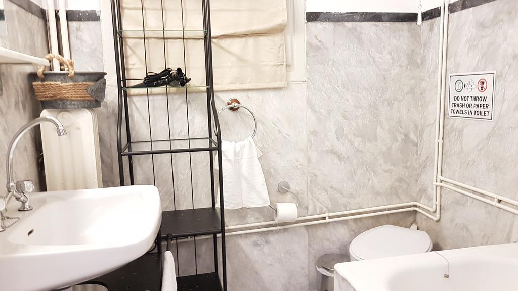 Errathens Vanilla Apartment - Athens Center Екстер'єр фото