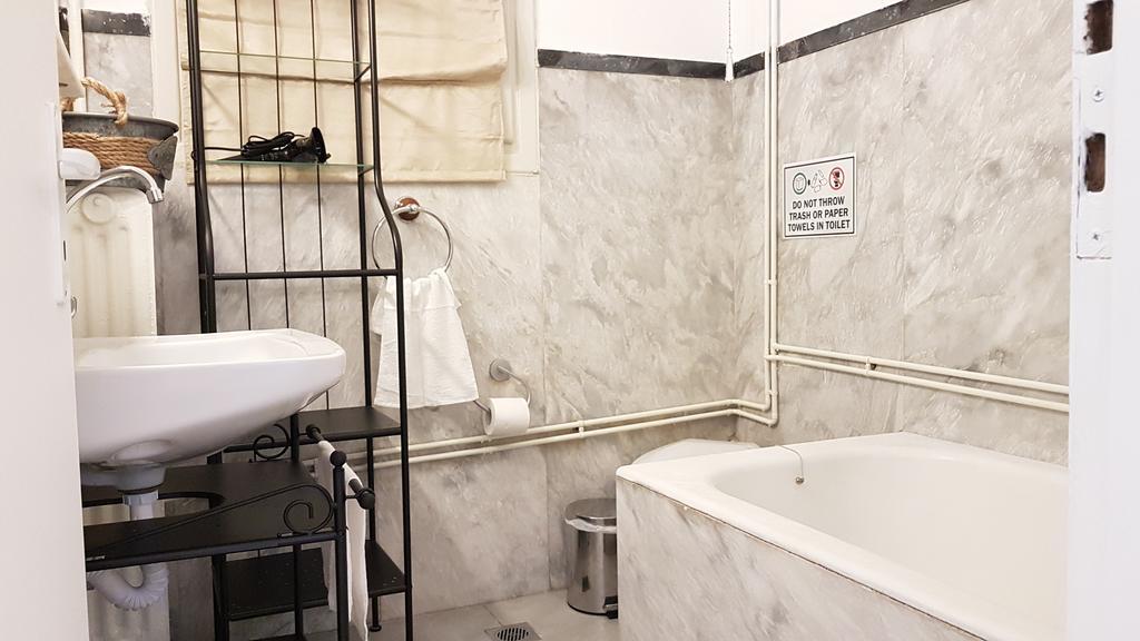 Errathens Vanilla Apartment - Athens Center Екстер'єр фото